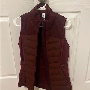 Lululemon Women's Burgundy Puffer Vest